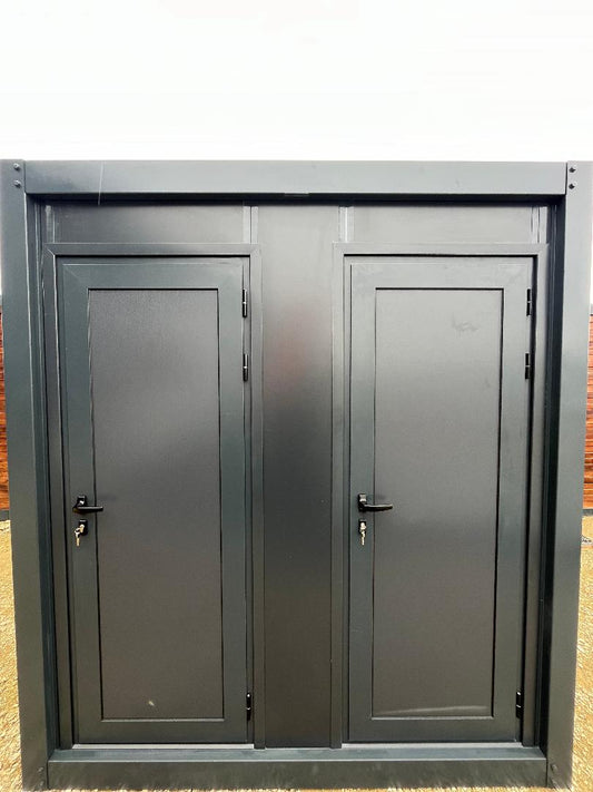 Sanitärcontainer mit WC, Waschbecken und anschließbarer Dusche, Grau