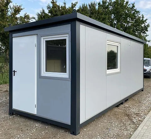 Bürocontainer 6,00 x 2,40 m mit WC, Dusche und Küche (Ref: 2390)